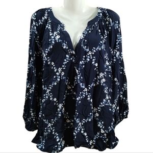 Crown & Ivy Women's Blouse Size XL Navy Blue & White 3/4 Sleeve Floral Flowy